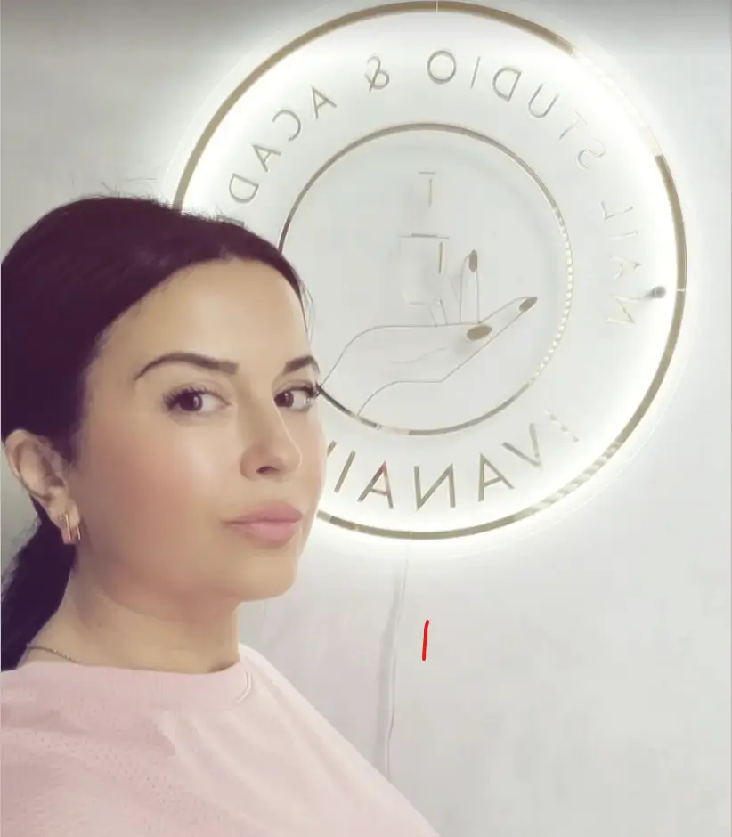 Ivana — Nail Master & Edukatorkinja